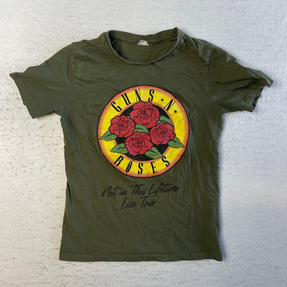 Guns N' Roses Graphic T-Shirt Green Not In This Lifetime Live Tour